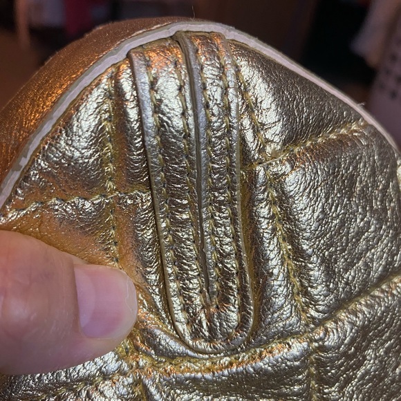 Antonio Melani Gold Shoulder Bag Preowned - Picture 10 of 11